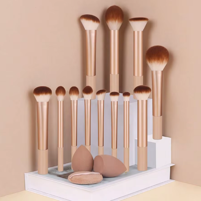 Assorted Colour Makeup Brush Sets